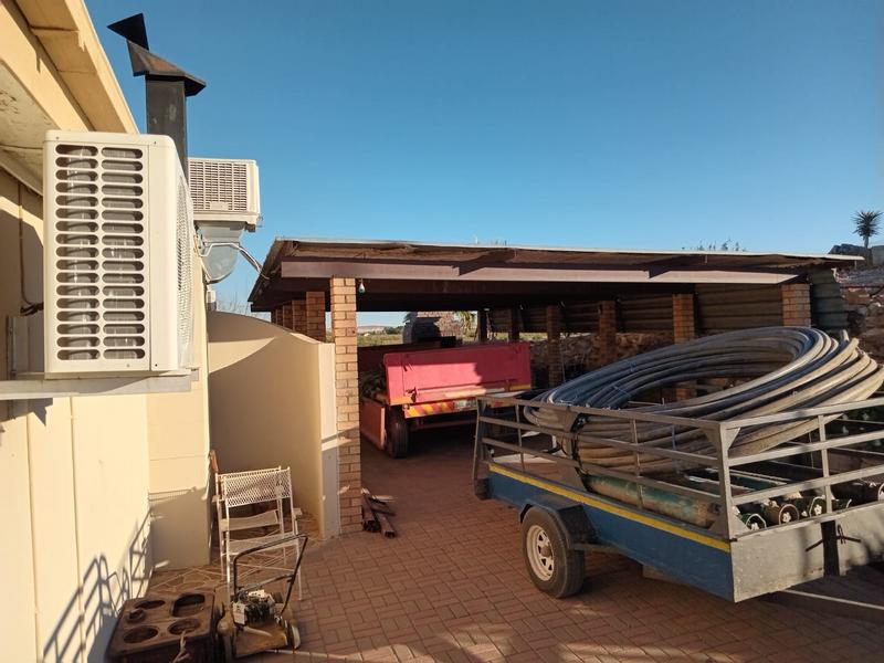 4 Bedroom Property for Sale in Kakamas Northern Cape